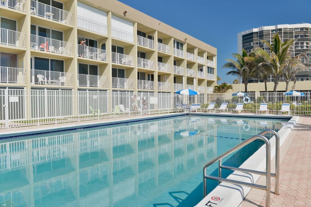 The Island Beach Resort Jensen Beach Exterior photo